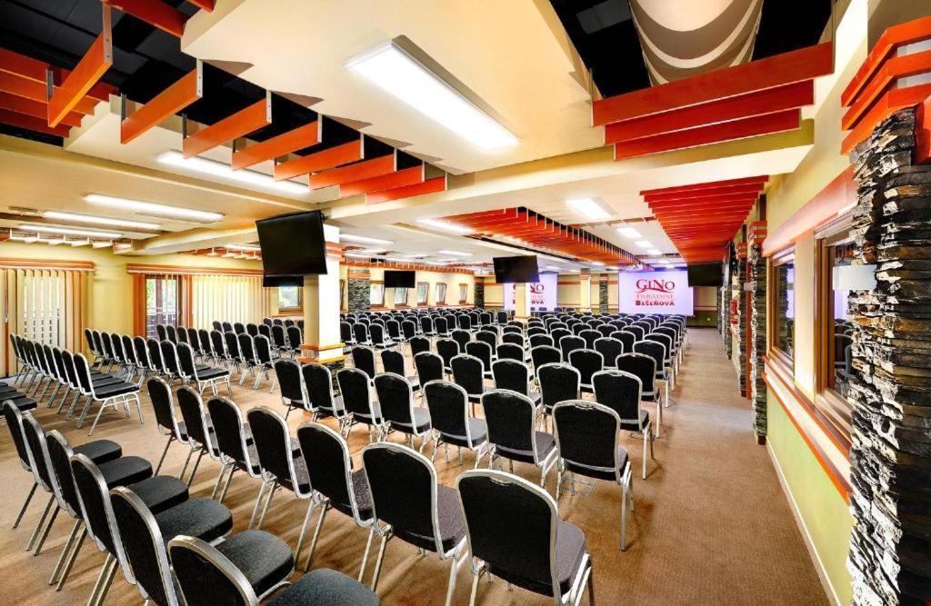 Apartman Liptov - Hotel Bešeňová 외부 사진